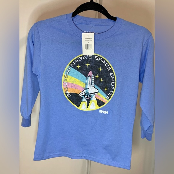 New w/tags - NASA Long-Sleeve Saluting NASA Tee - Picture 1 of 3